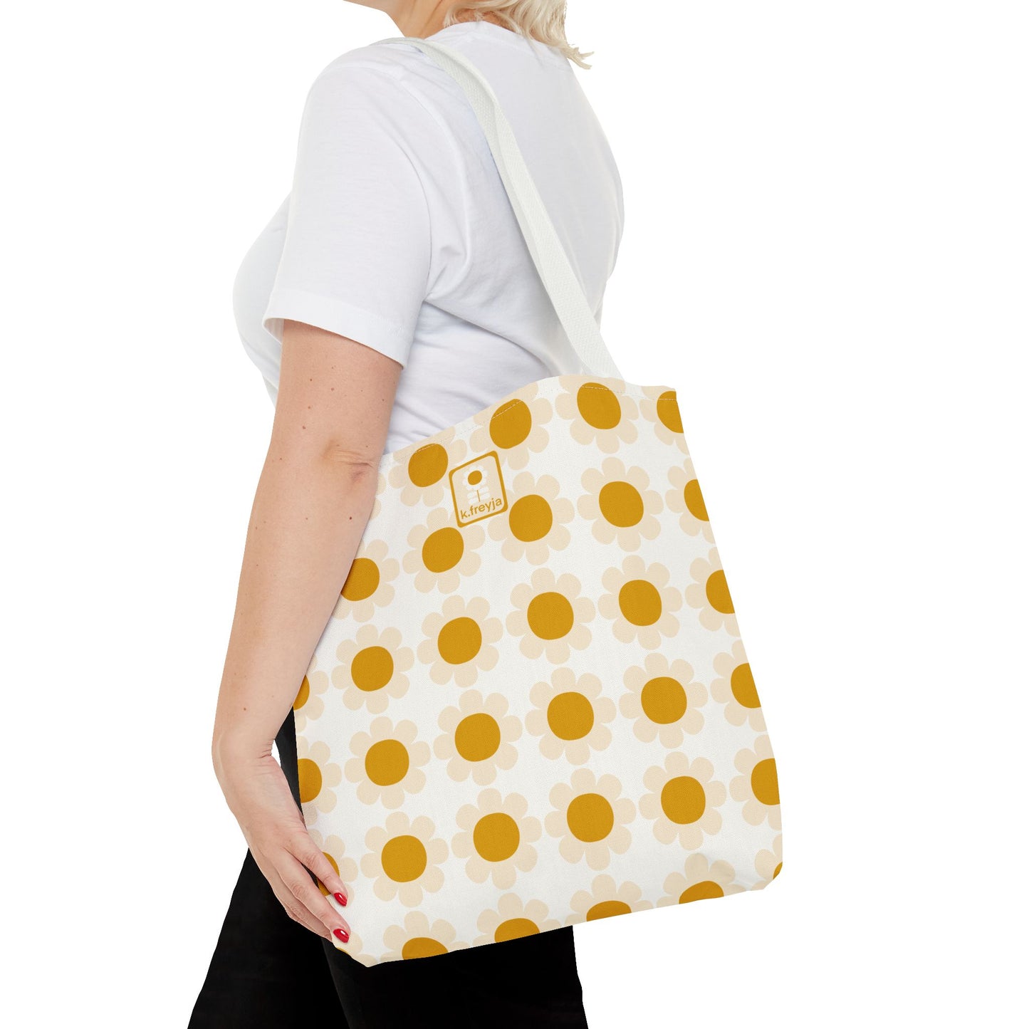 Tote Around: Chamomile