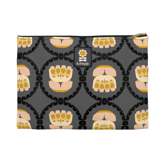 ACCESSORY POUCH: Circles En Pointe