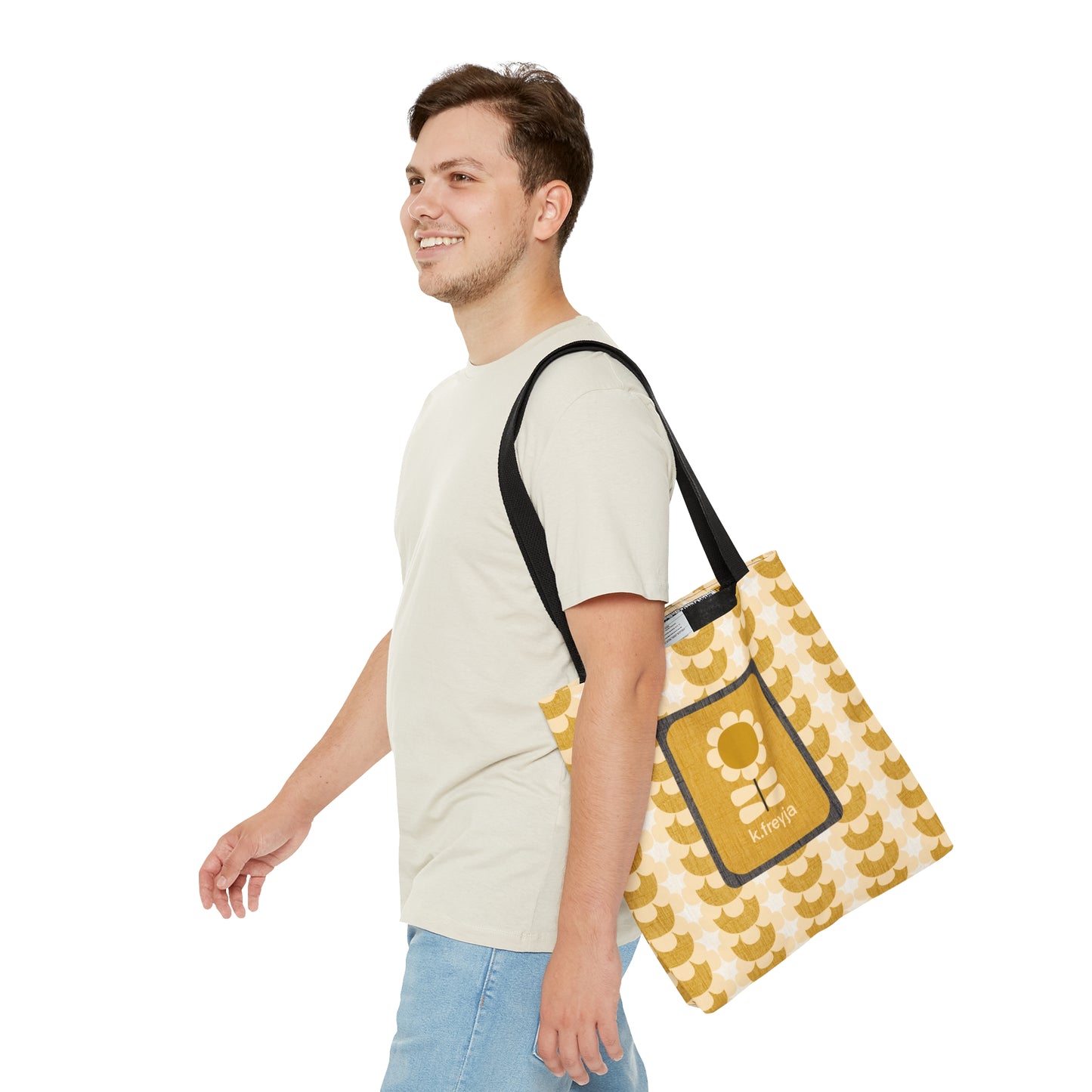 TOTE AROUND: Buttercup