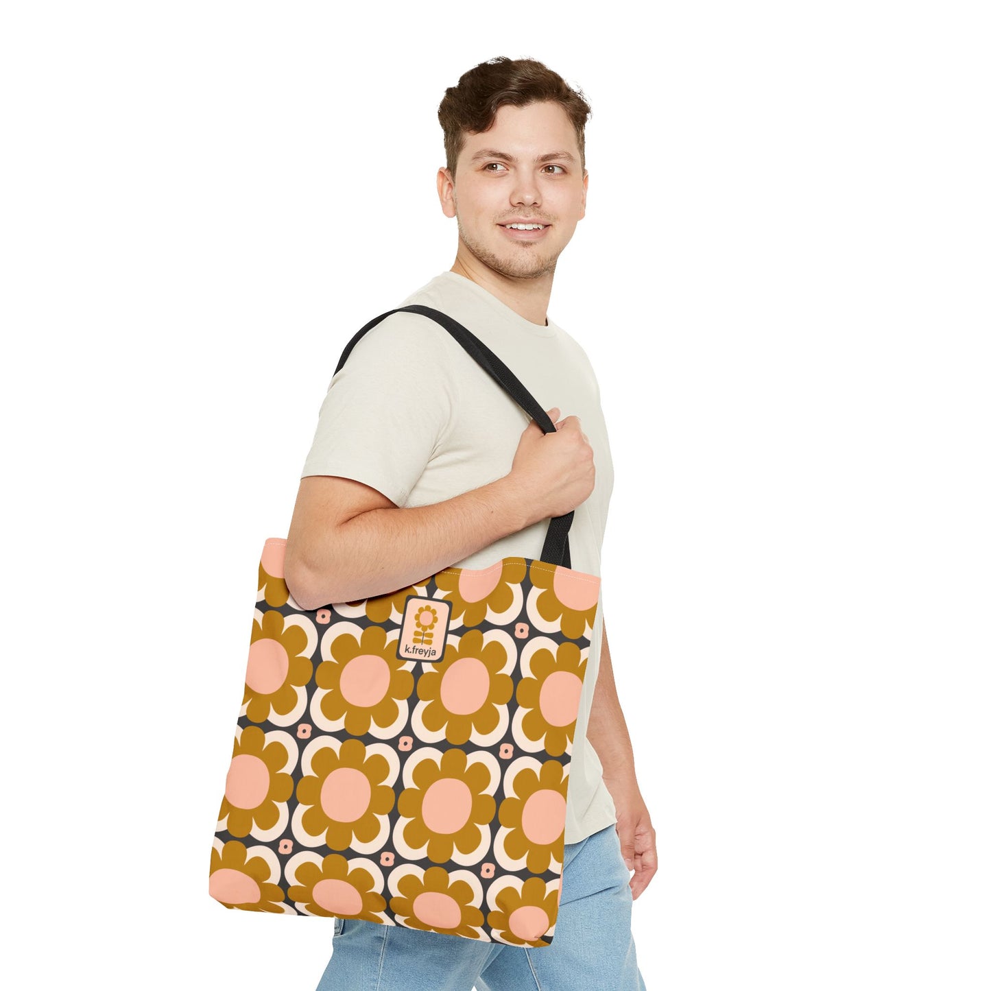 TOTE AROUND: Palm Springs Patio