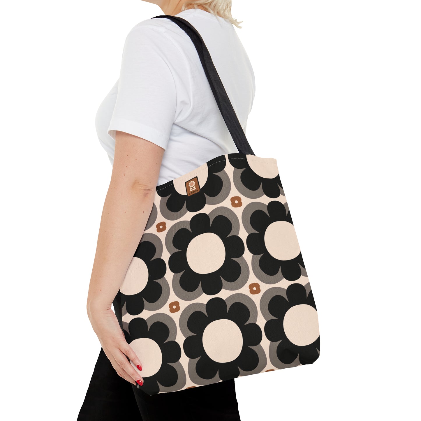 TOTE AROUND: Casablanca