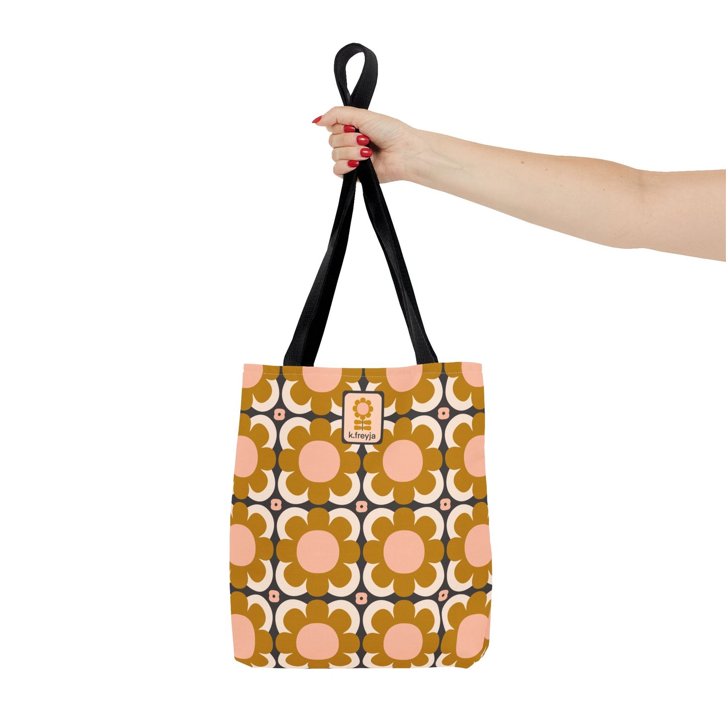 TOTE AROUND: Palm Springs Patio