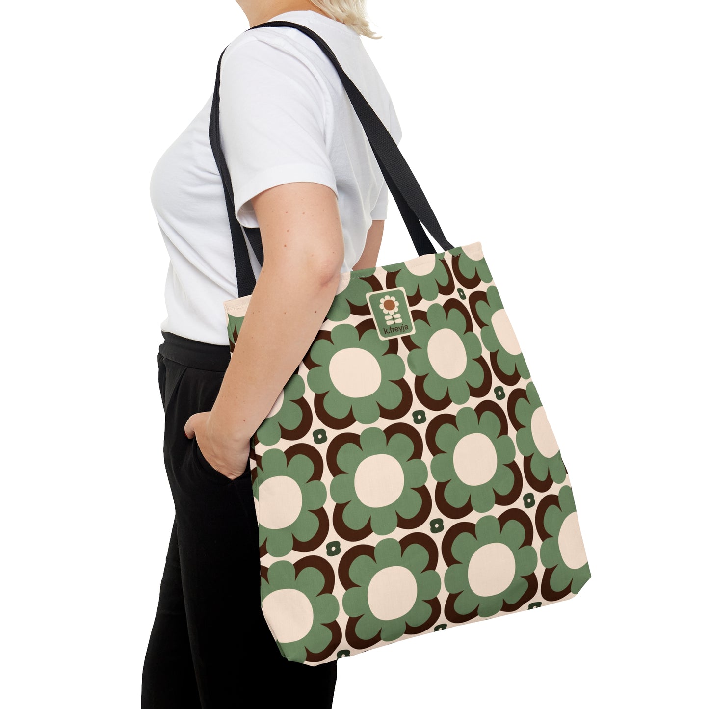 TOTE AROUND: Scout