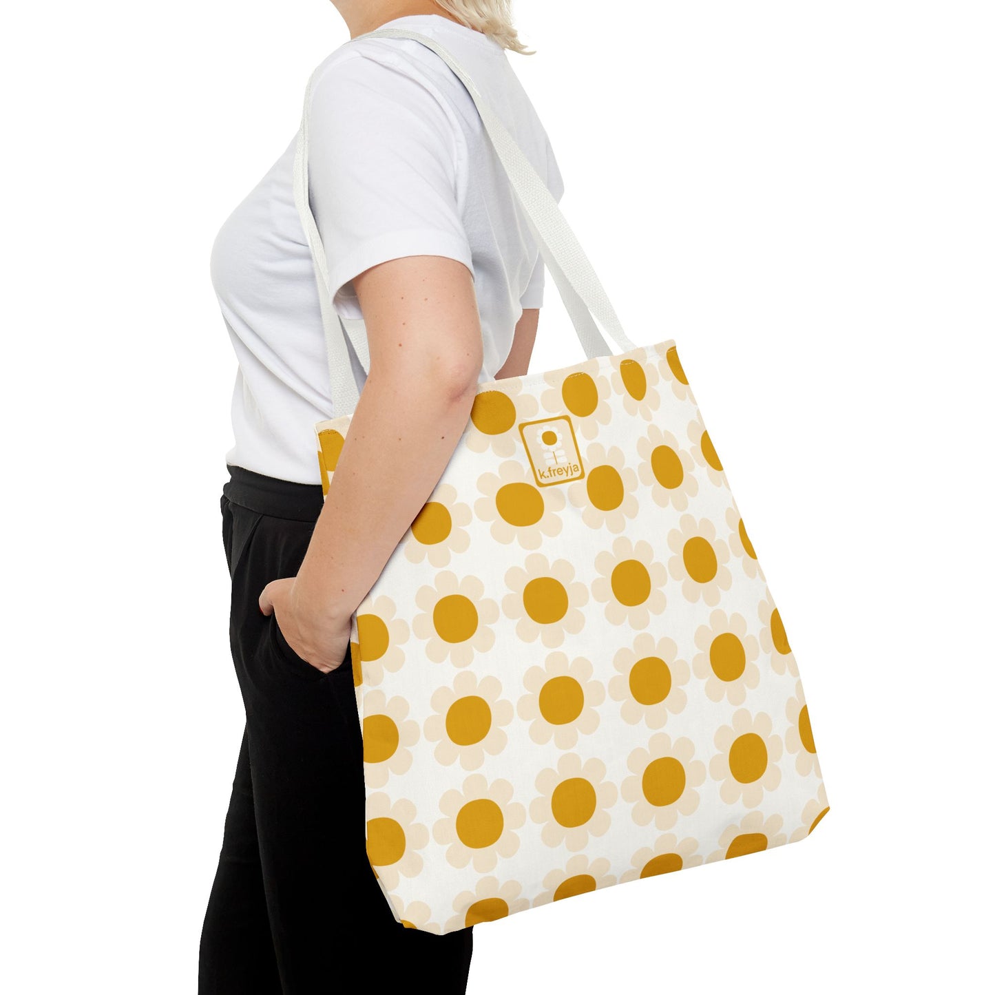 Tote Around: Chamomile