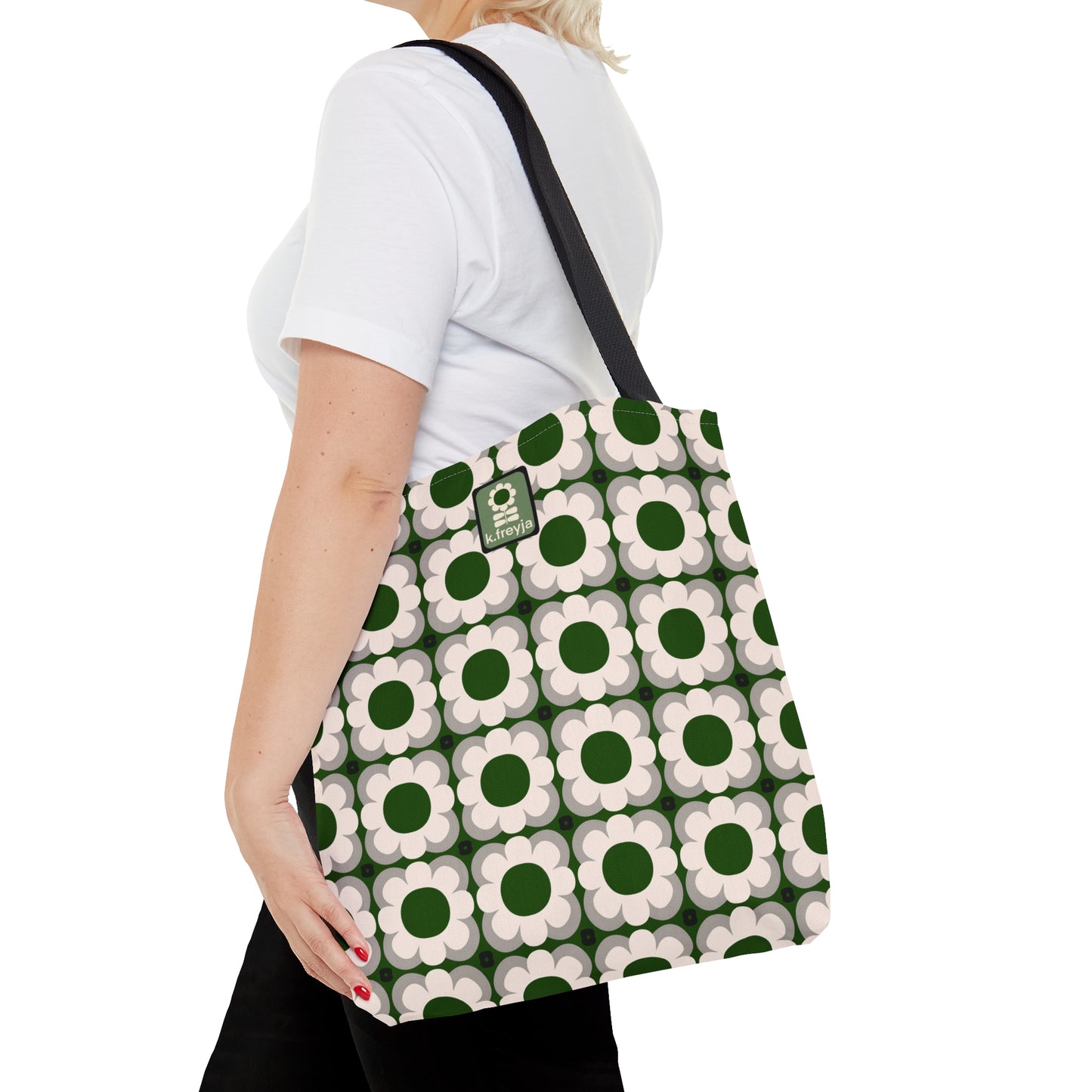 TOTE AROUND: Forest