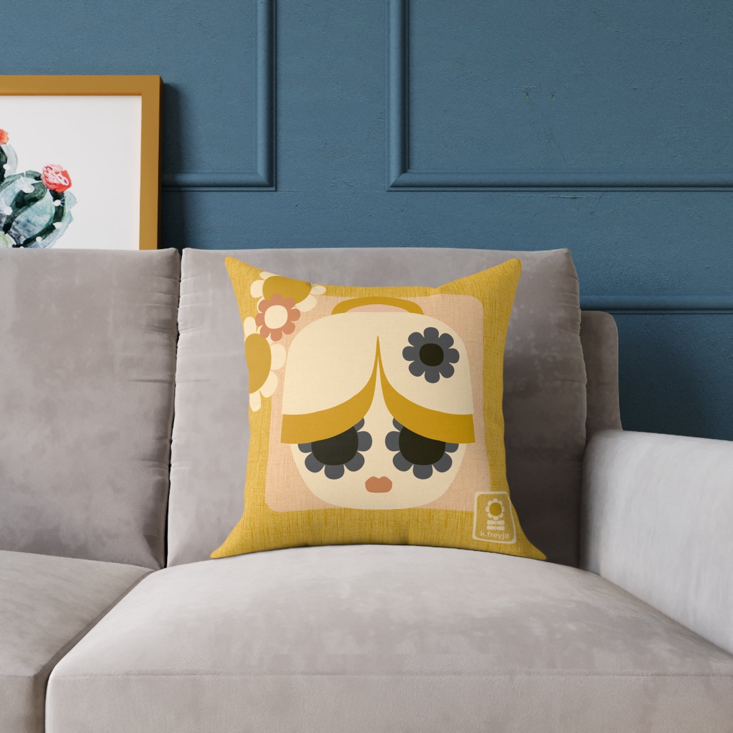NO LUXE PILLOW: Madame Bun-Head ~ Pippa
