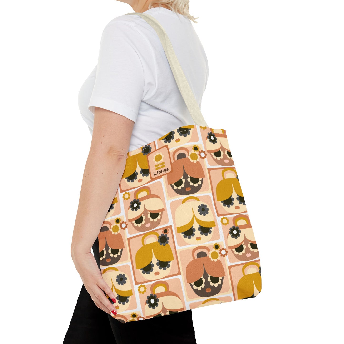 TOTE AROUND: Les Mademoiselles