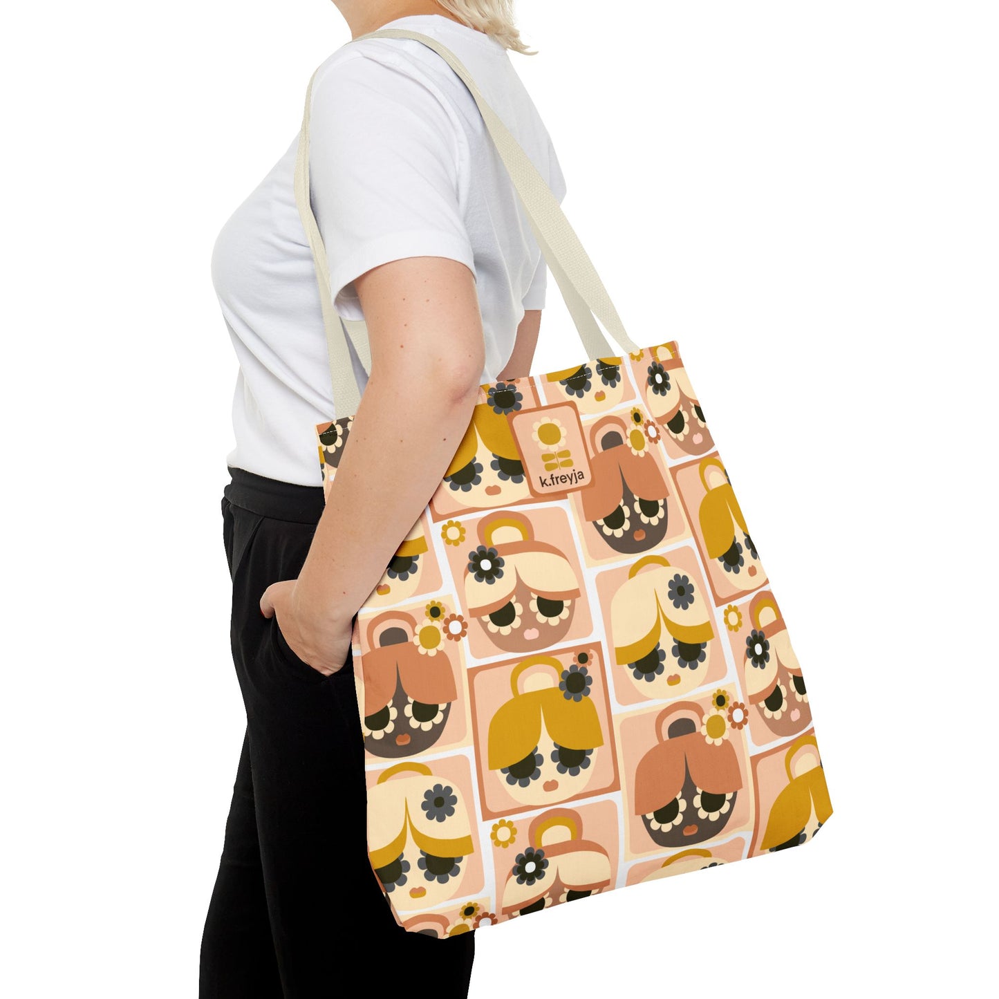 TOTE AROUND: Les Mademoiselles