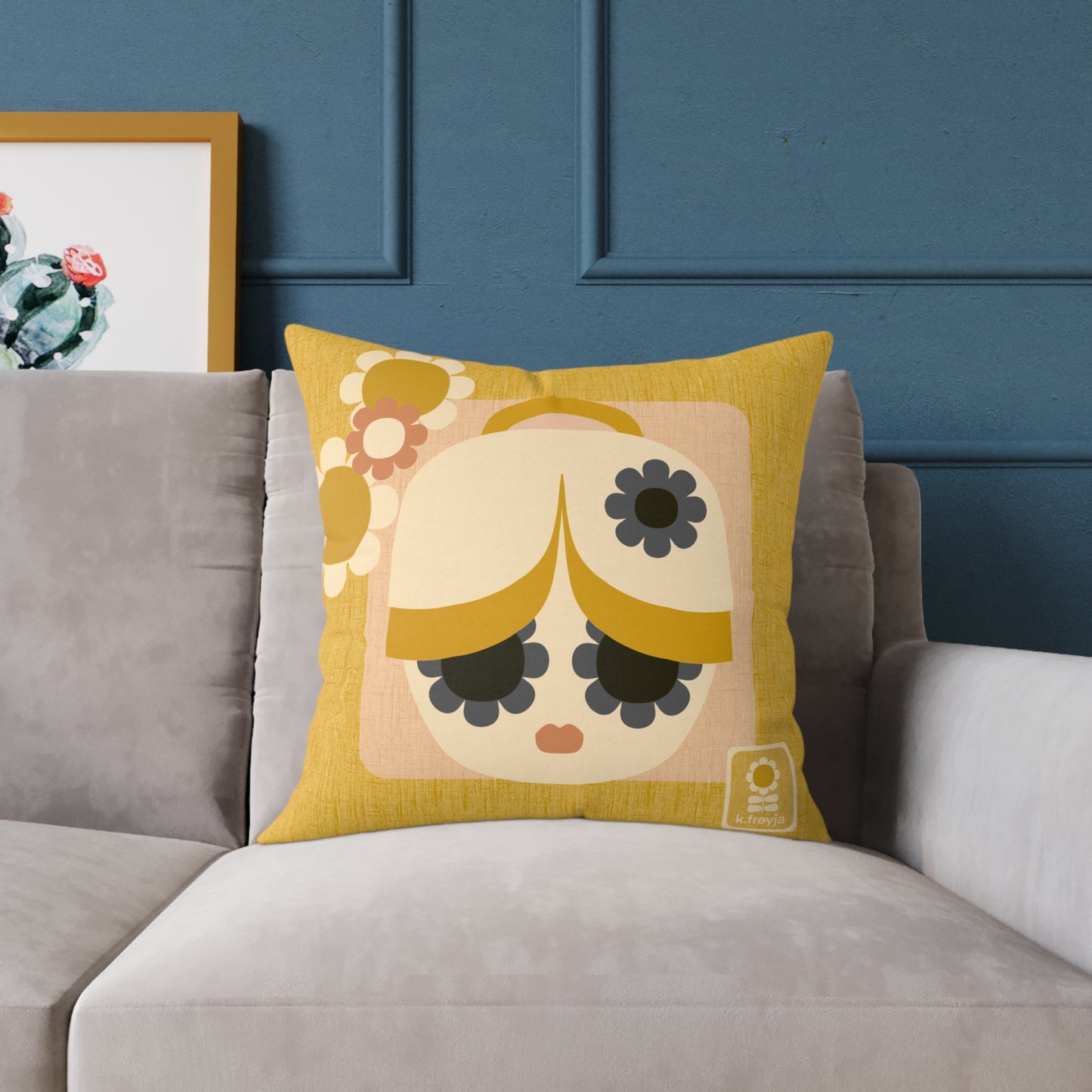 NO LUXE PILLOW: Madame Bun-Head ~ Pippa