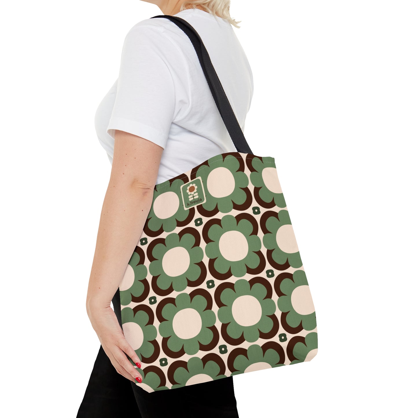 TOTE AROUND: Scout