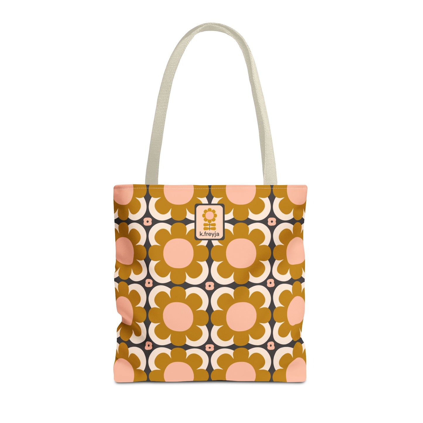 TOTE AROUND: Palm Springs Patio