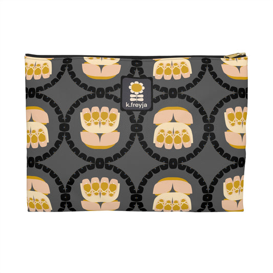 ACCESSORY POUCH: Circles En Pointe